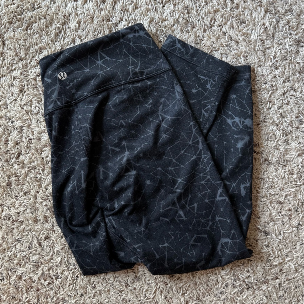 Lululemon Black Geometric Leggings